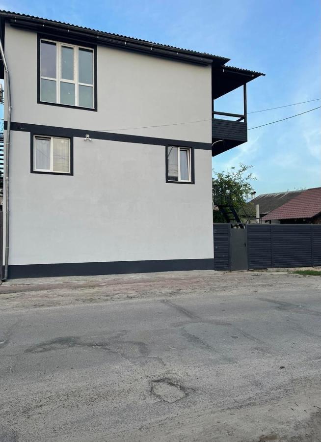 Guest House TTchernihiv Extérieur photo